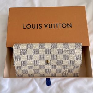 Louis Vuitton Damier Azur wallet